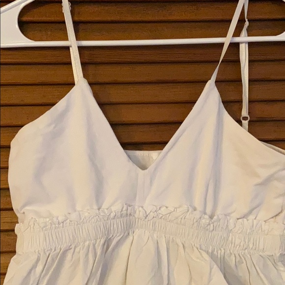 White tank top - Picture 2 of 3